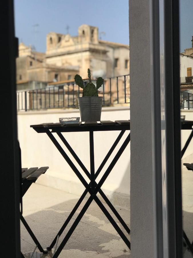 Barock Acomodação com café da manhã Noto Exterior foto